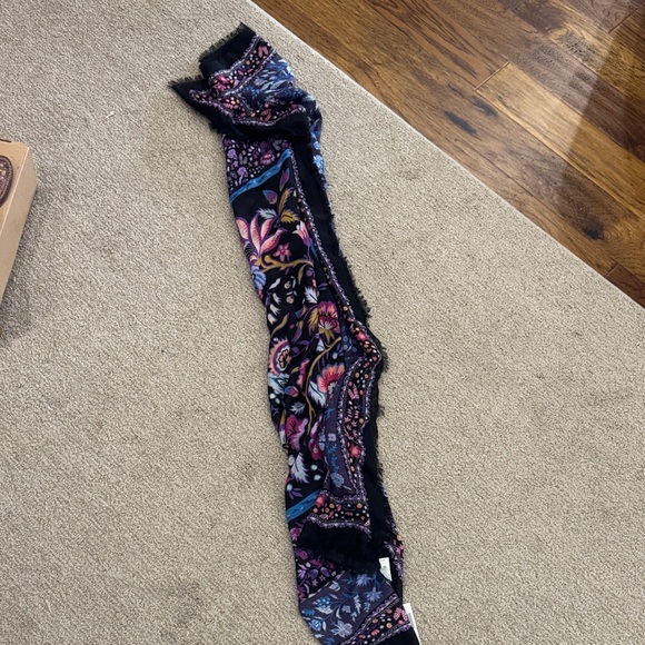 Vera Bradley Floral Scarf in Black and Blue - Picture 3 of 4